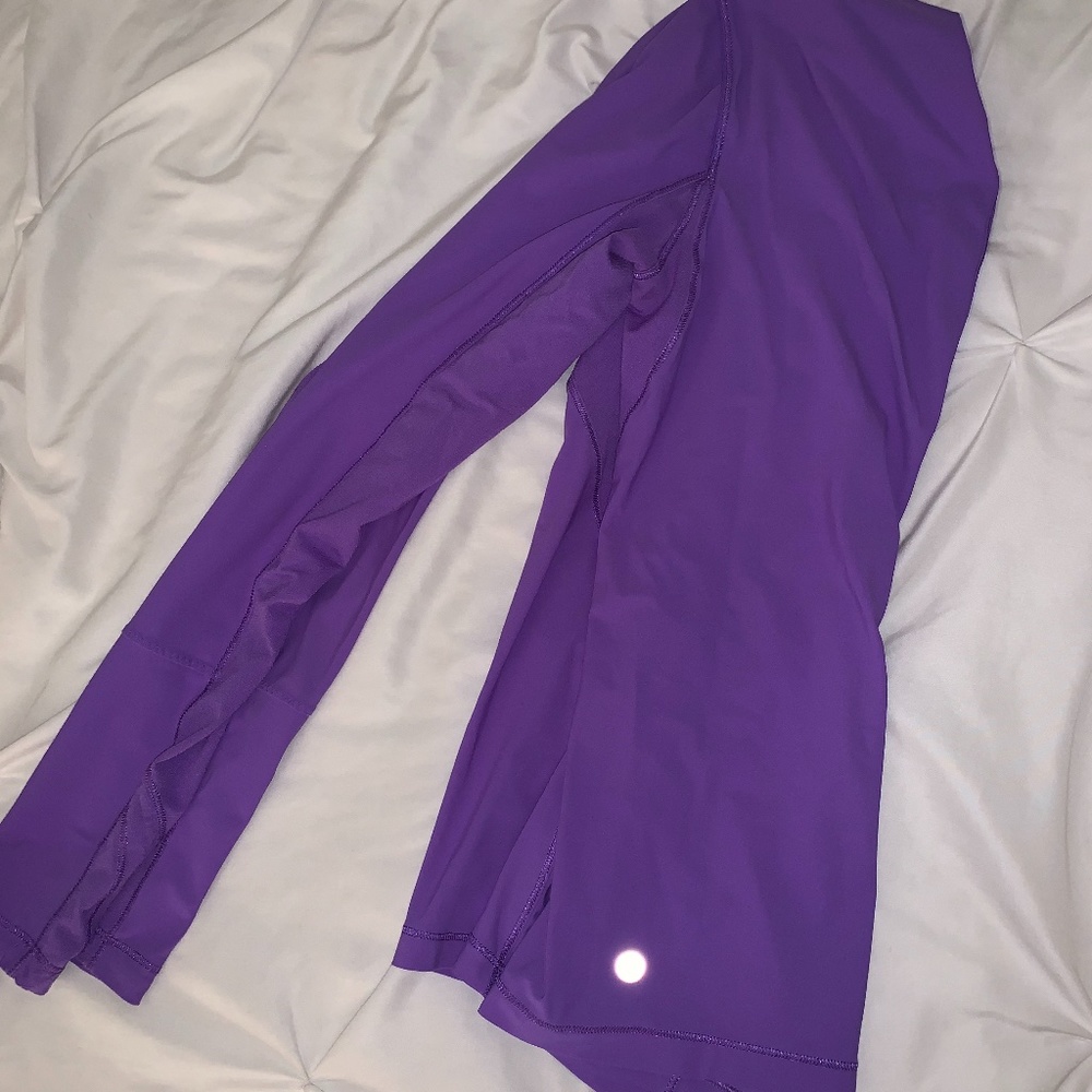 Womens Lululemon shirt